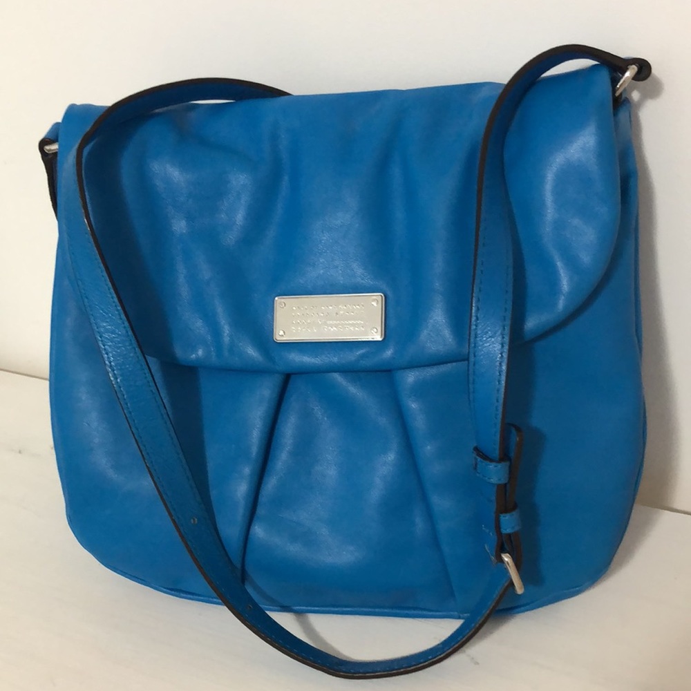 Marc Jacobs , large genuine Italian leather crossbody bag / purse.